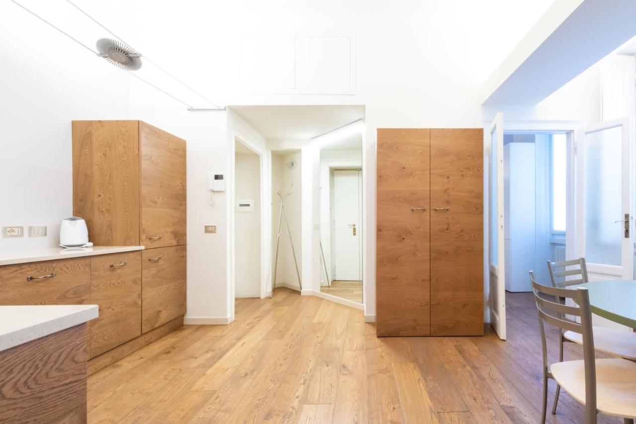 Apartamento Porta Venezia Elegant Penthouse With Terrace Milán Exterior foto