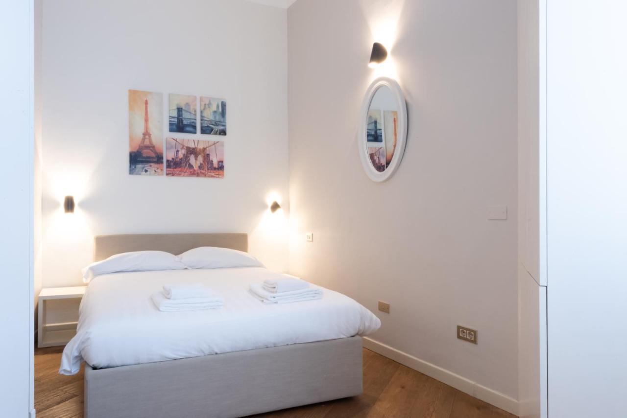 Apartamento Porta Venezia Elegant Penthouse With Terrace Milán Exterior foto